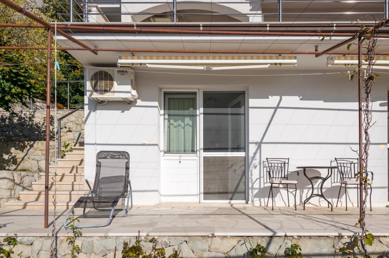 Pikolo Apartments Omis Tice Exteriér fotografie